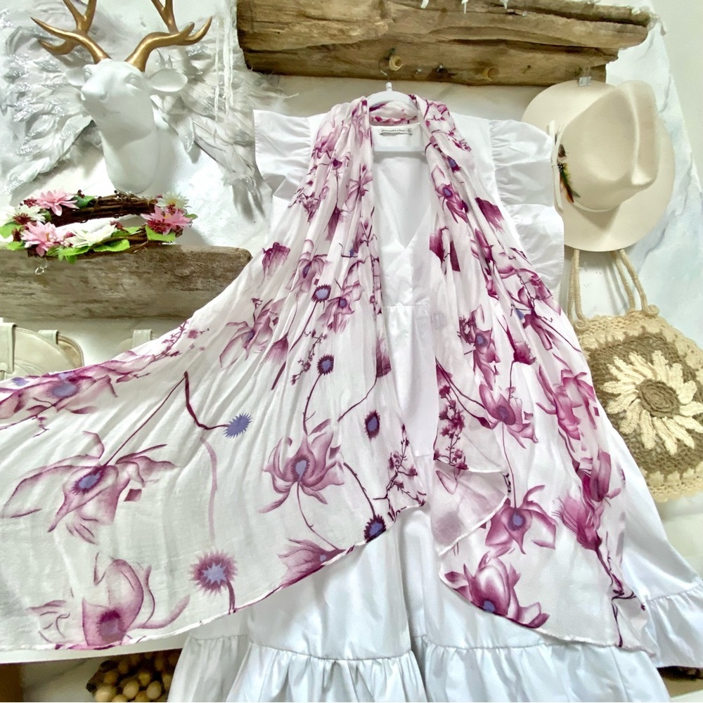 Beautiful gauzy boho floral scarf/body wrap w shabby chic prairie vibe